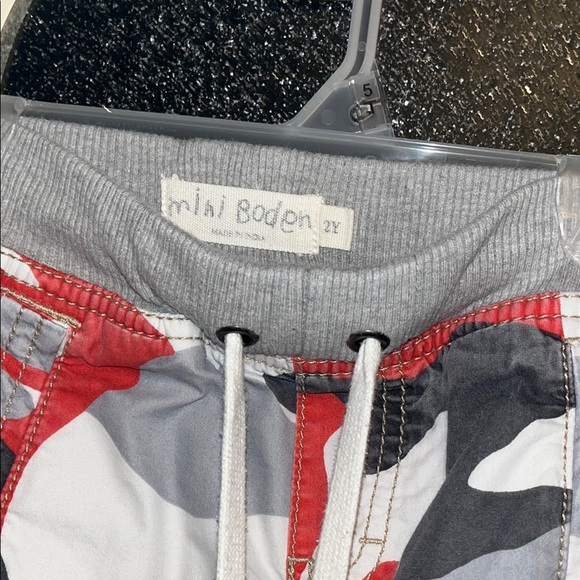 Mini Boden Camo Cargo 2 in 1 Shorts /Pants size 2T - Picture 2 of 5